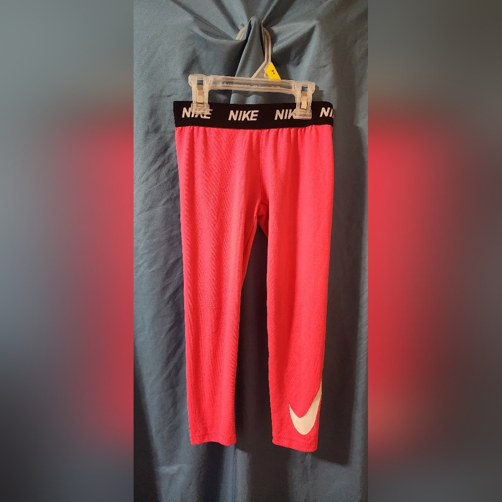 Girls Nike Leggings
